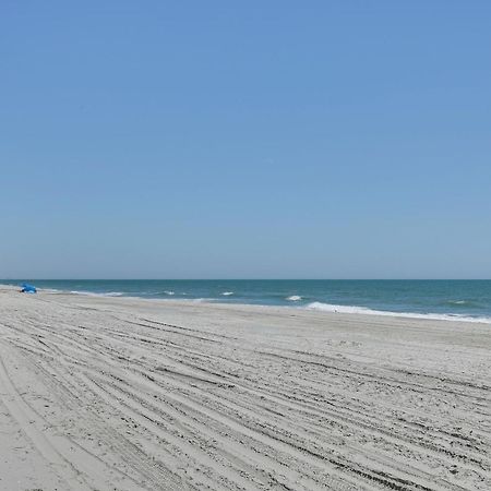 Coastal Condo On Beach With Community Pool Access! Myrtle Beach Eksteriør bilde